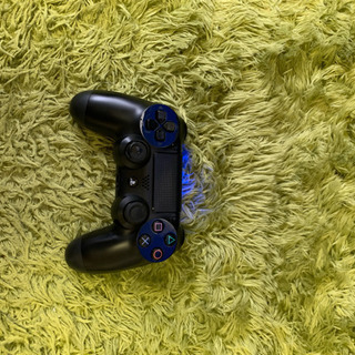 PS4 本体 箱あり ➕ ソフトの画像