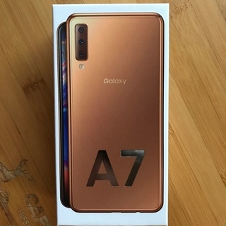 Galaxy A7 ゴールド 64 GB SIMフリー 未使用　未開封　新品