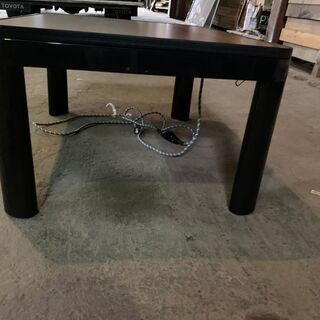 こたつテーブル 座卓テーブル 木目調 布団なし 木製 通電確認済 早いもの勝ち 格安の画像