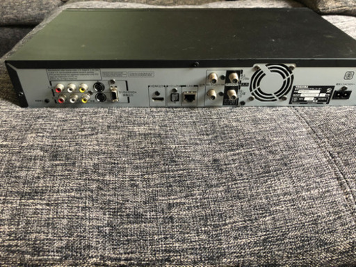 TOSHIBA  2011年製　RD-R100