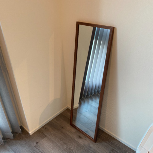 無印良品　壁につけられる家具　ミラー（中）　ウォールナット