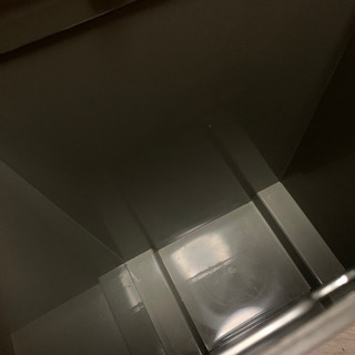 グレー　ゴミ箱の画像