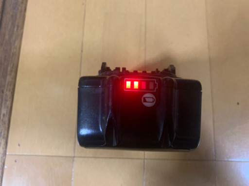 makita リチウムイオンバッテリー 18V