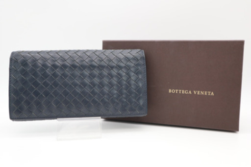 《BOTTEGA VENETA イントレチャート二つ折り長財布ネイビー》Bランク