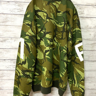 メンズ秋冬用RVCAルーカ迷彩柄パーカーM