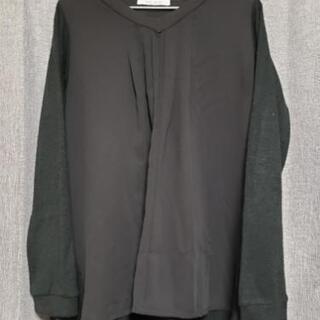 値下げします❗BOYS ROOM の黒のカットソー