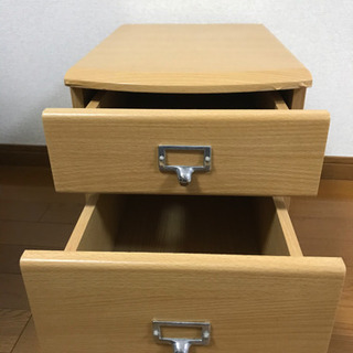 キャスター付き、引き出し収納の画像