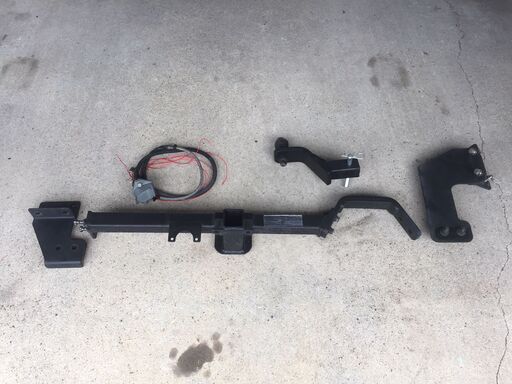 アルファード10系　ヒッチメンバー