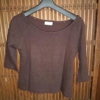 Tシャツのボア付き(取り外し自由)の画像