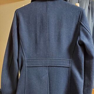 キャサリンハムネットのPコートの画像