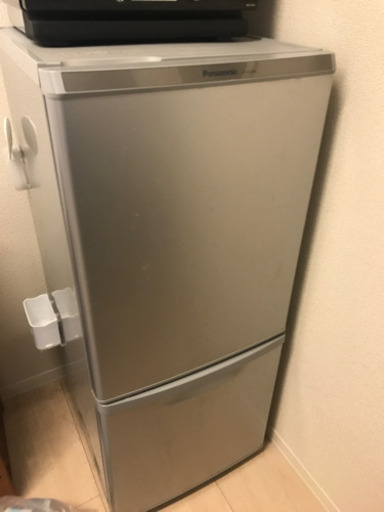 冷蔵庫　NR-B148W