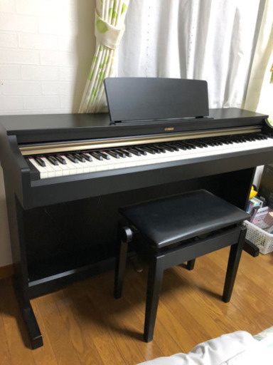 YAMAHA 電子ピアノ　ARIUS
