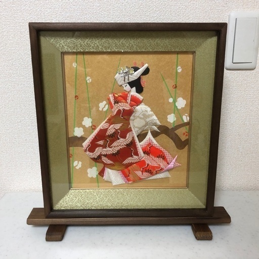 美品！着物生地で作られた立体感ある押し絵