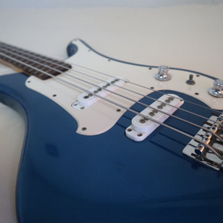 【値下げしました】YAMAHA SBV-500 ブルー　bass ベース【ソフトケース付】の画像