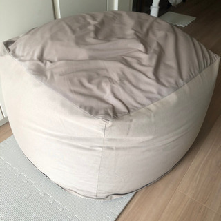 無印良品　体にフィットするソファ　ビーズクッション