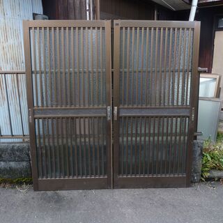 アルミサッシ扉　ジャンク品　引き取り限定　岐阜県美濃加茂市 [01] 