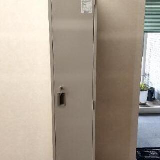 スリム縦長ロッカー（1人用）鍵2個付き！！　　KOKUYO　LK...