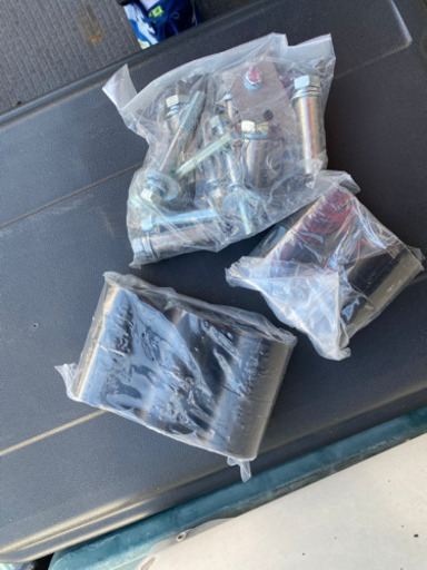 ジムニー乗ってボディーリフトキットです