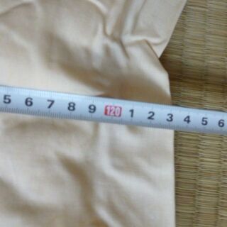 今天日に干しています。お問合せがないなら捨てます。掛け布団中古シングル　手渡しのみの画像