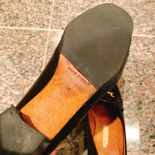 GUCCI 黒レザー　ローファー　サイズ38の画像