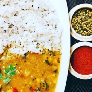 お洒落なカレー屋に行きたいのでどなたか一緒にいきませんか？