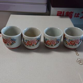 🎍鮮やかなお猪口（酒器）🍶