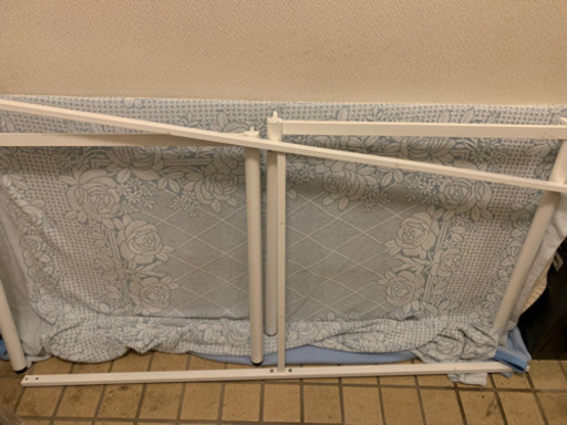 美品　LOWYA ダイニングテーブル ガラステーブル ダイニングテーブルセット　ホワイト