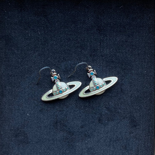★売却済★vivienne westwood オーブピアス（スカイブルー）廃盤品の画像