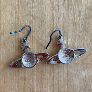 ★売却済★vivienne westwood オーブピアス（スカイブルー）廃盤品の画像