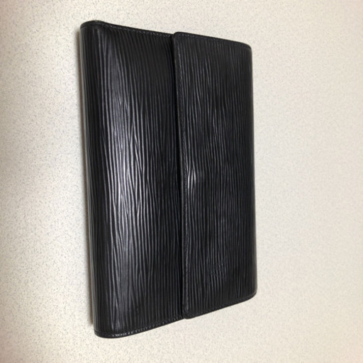 ルイヴィトン三つ折り財布