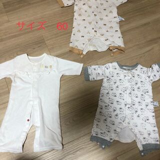 子供服　６０サイズ　ロンパース３枚