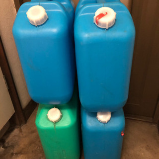 取引中】灯油ポリタンク18Ｌ×4個セット