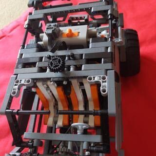 ⑤2008年のレゴブロックテクニック8297写真の物のみの☆少し不足ございます。電池で動いたりライトが付くようですが未確認ですので、ご理解のうえ。ジャンク品として。の画像