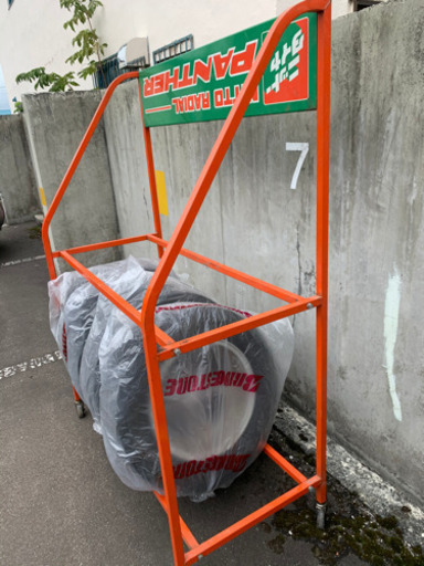 レトロ　ヴィンテージ　当時品　業務用　日東タイヤ　NITTO RADIAL PANTHER タイヤラック　ビンテージ　ラック　タイヤケ