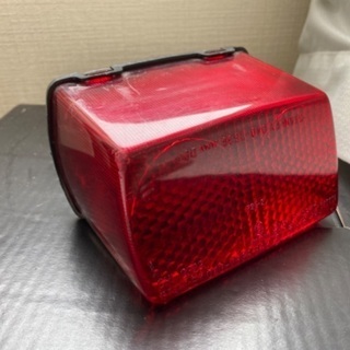 TRX850 テールランプ（中古）
