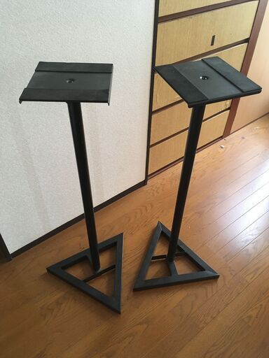 スピーカースタンド