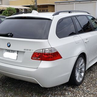 BMW525i ツーリング　Mスポーツ　ホワイト 　値下げします！の画像
