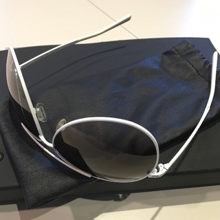【 JIMMY CHOO 】ジミー チュウ，🕶✨ サングラスの画像