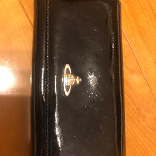 viviennewestwoodの長財布の画像