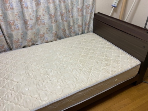 セミダブルベット　売ります　美品！