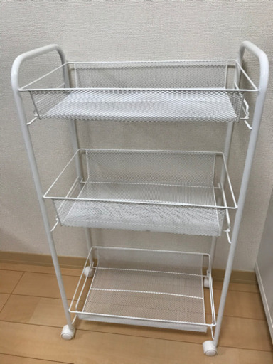 【取引決定】キャスター付きワゴン　白