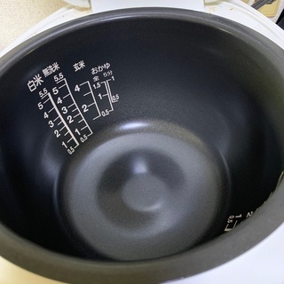 炊飯器　元々激安な物　メルカリより安いの画像