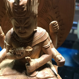 木彫り仏像　精密彫刻　愛染明王座像の画像