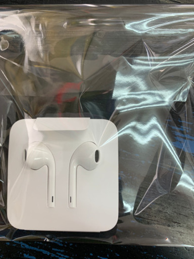 新品 未使用 EarPods with Lightning Connector
