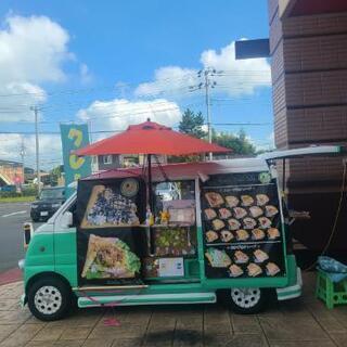 　移動販売クレープ屋さんです(^-^)