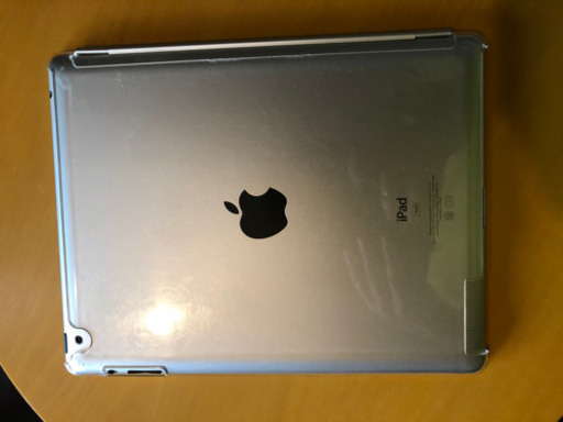 iPad2  純正カバー付き　取り引き中