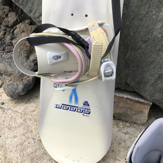 スノーボード、ブーツ、ケース3点セットの画像