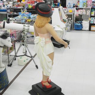 人形 等身大 全高146㎝ 大型ディスプレイ CANDIES 置物 オブジェ 幅44×奥行43×高さ146㎝ 苫小牧西店の画像