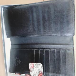 Vivienne Westwood パイソン柄財布の画像