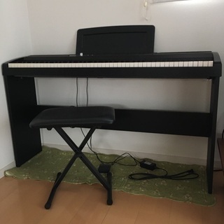 電子ピアノ
